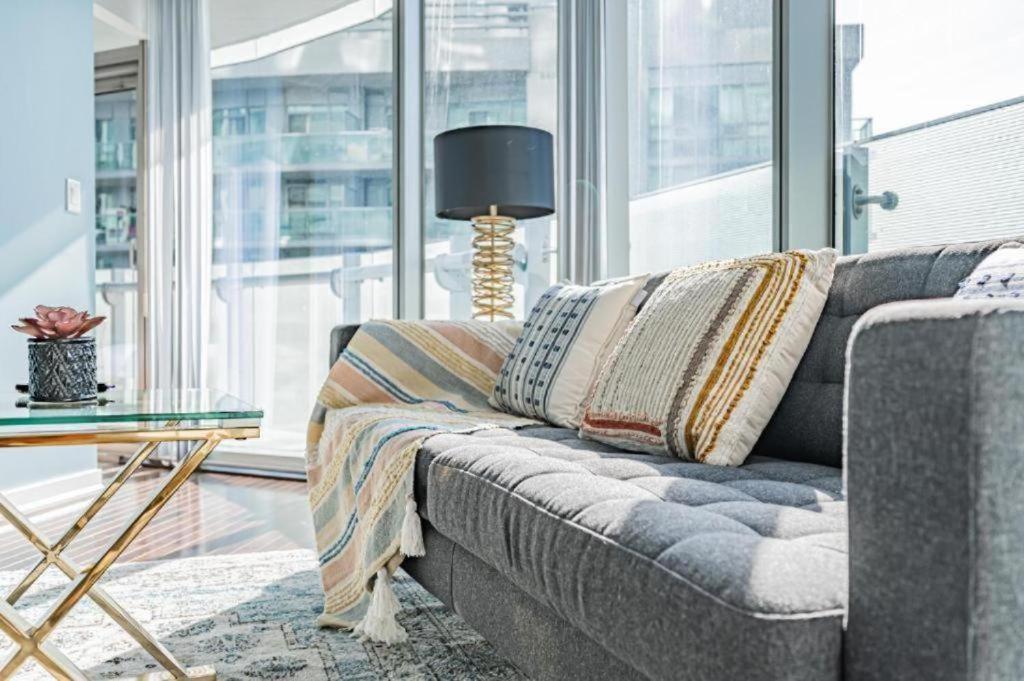 Downtown Suites Торонто Екстер'єр фото